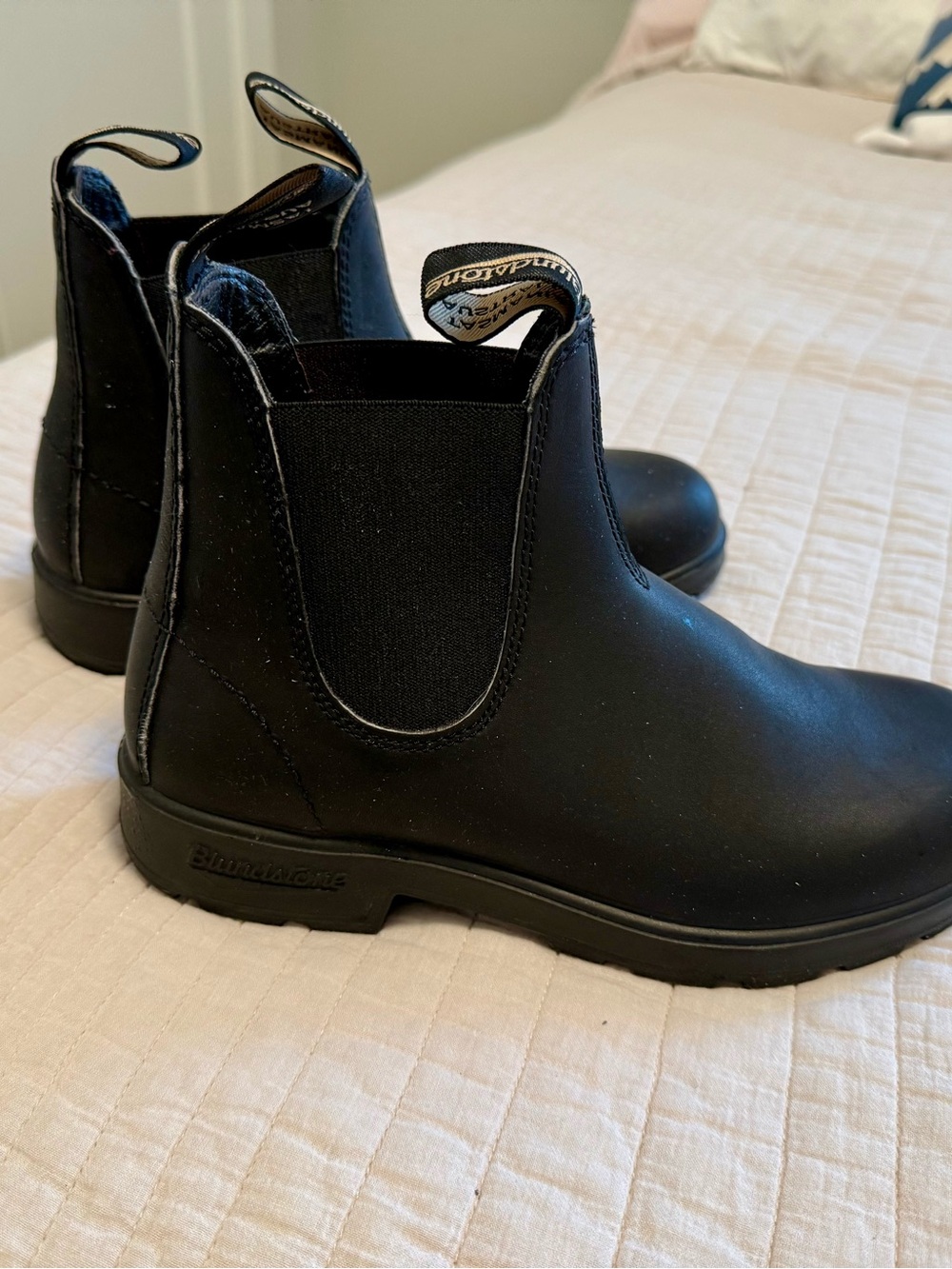 Blundstone Black Leather Chelsea Boots